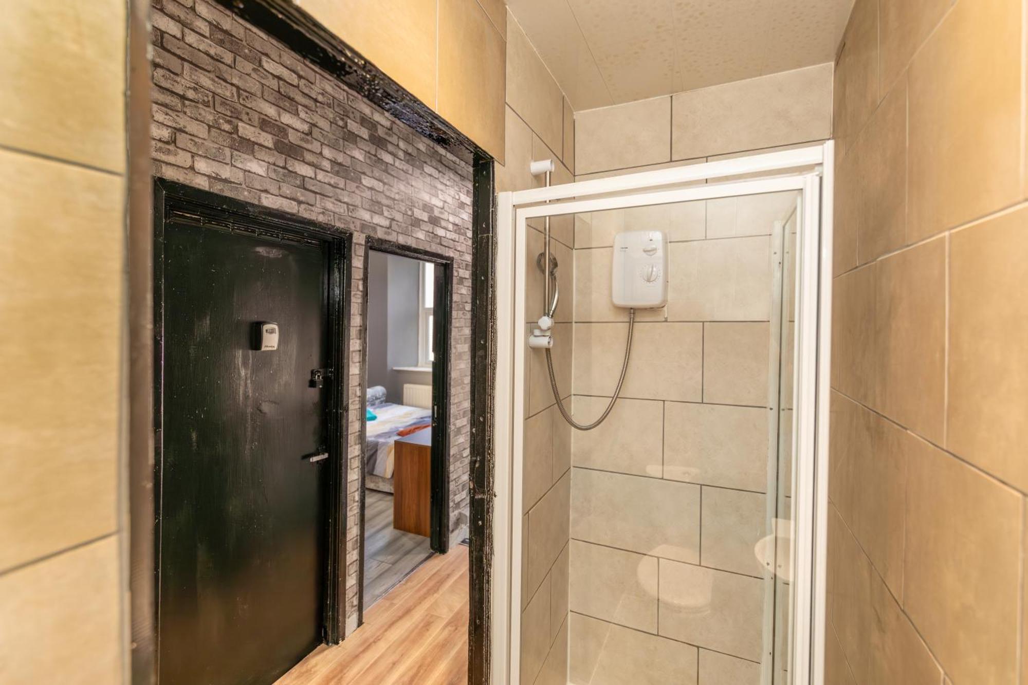 Newcastle City Centre Super Spacious Town House Free Parking And Wi-Fi 외부 사진