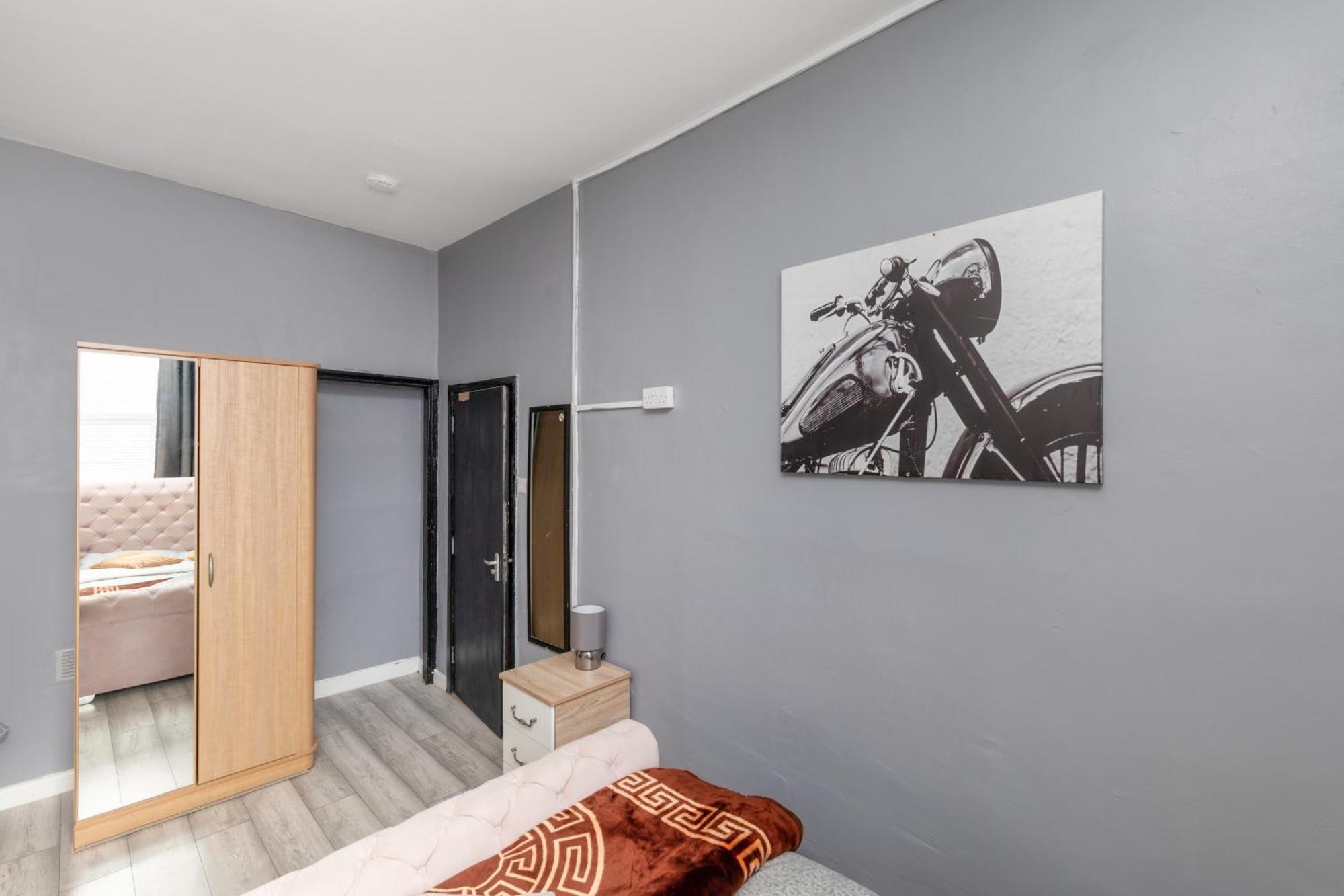 Newcastle City Centre Super Spacious Town House Free Parking And Wi-Fi 외부 사진