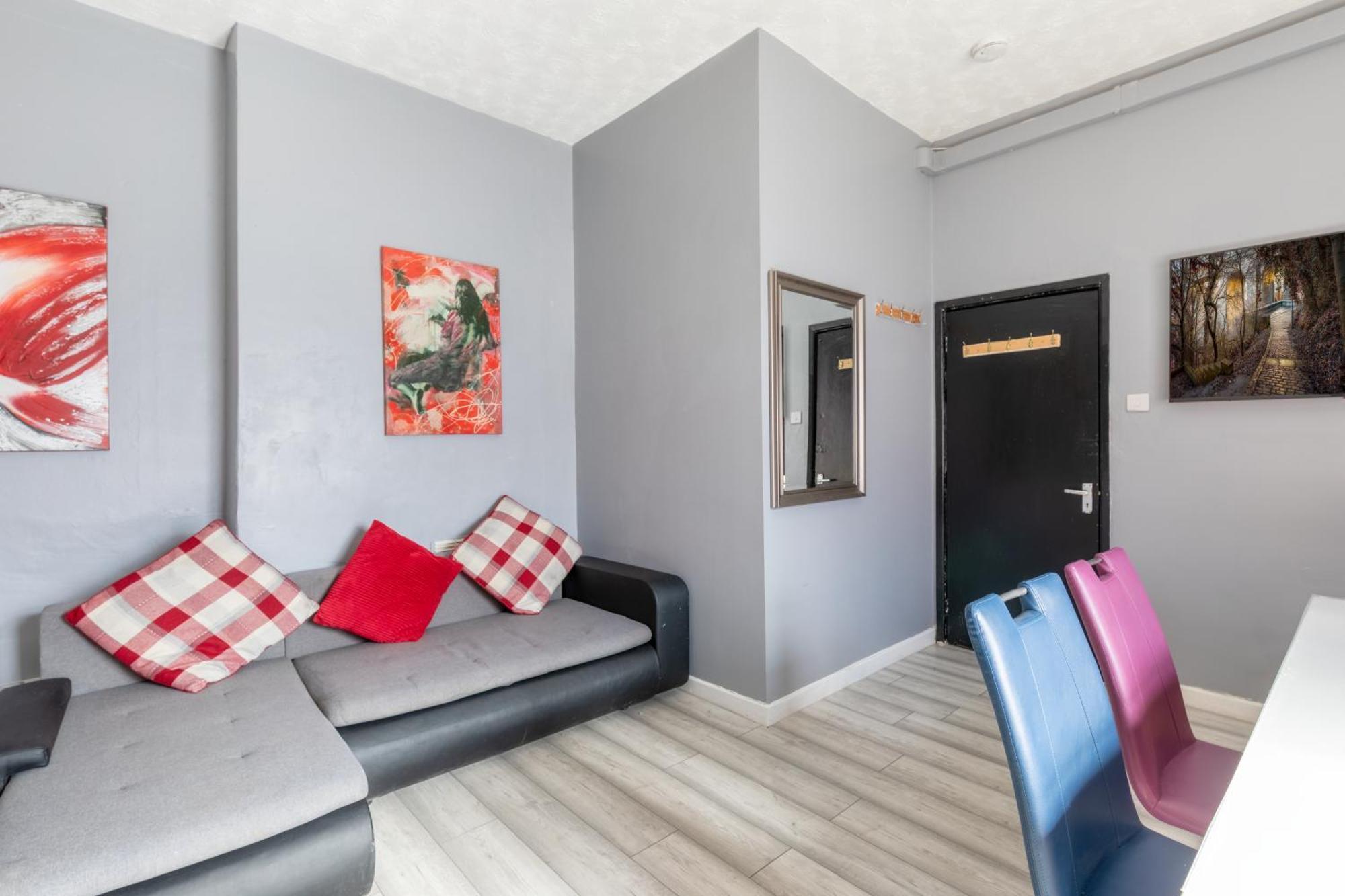 Newcastle City Centre Super Spacious Town House Free Parking And Wi-Fi 외부 사진